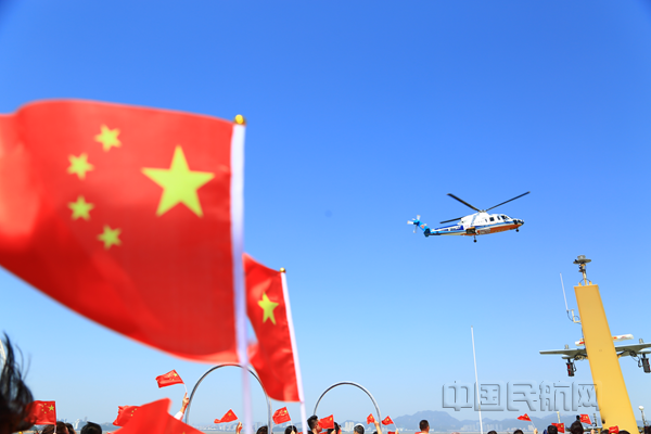 【10月5日，承辦慶祝新中國成立70周年“飛躍廣東”快閃活動航拍任務(wù)】 珠海市婦女兒童協(xié)會郭昌城攝_副本.png